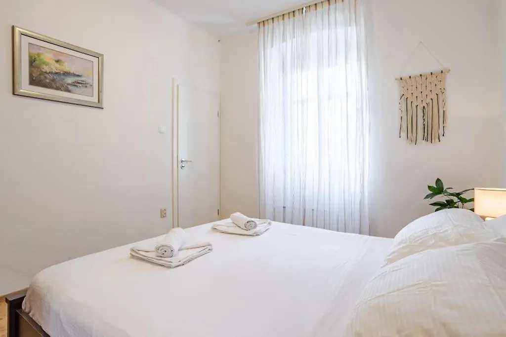 Apartment Bacvice Split
